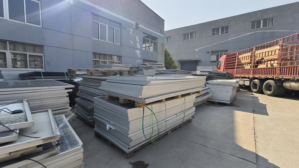 安徽芜湖电站回收报废组件一批